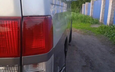 Mazda Bongo Friendee i рестайлинг, 2003 год, 350 000 рублей, 4 фотография