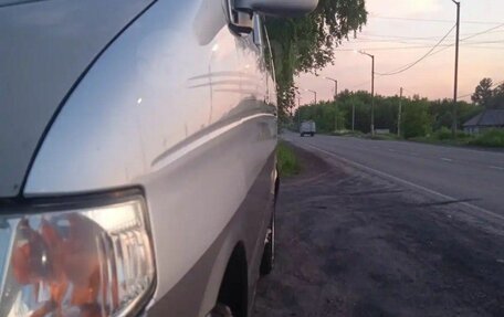 Mazda Bongo Friendee i рестайлинг, 2003 год, 350 000 рублей, 2 фотография
