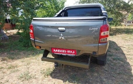 Mitsubishi L200 IV рестайлинг, 2015 год, 1 900 000 рублей, 6 фотография