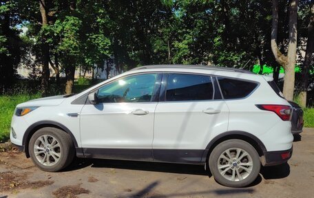 Ford Escape III, 2018 год, 1 800 000 рублей, 4 фотография