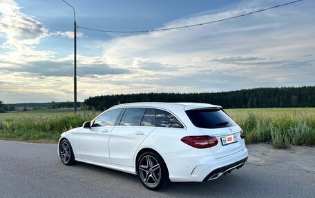 Mercedes-Benz C-Класс, 2019 год, 3 000 000 рублей, 4 фотография