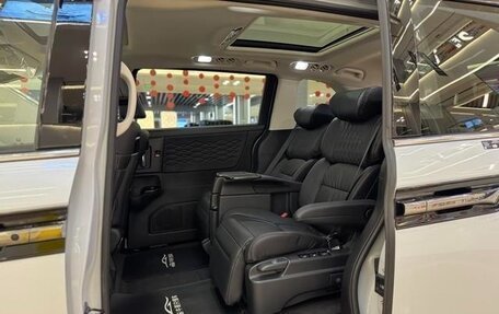 Honda Elysion, 2024 год, 4 955 000 рублей, 16 фотография