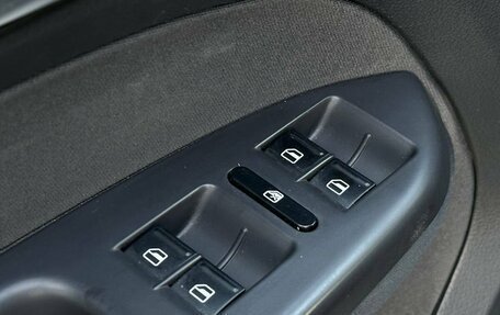 Volkswagen Touran III, 2012 год, 1 199 900 рублей, 8 фотография