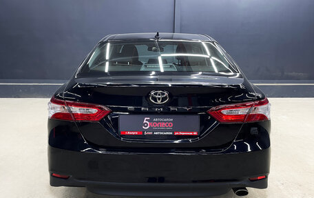 Toyota Camry, 2019 год, 2 590 000 рублей, 5 фотография