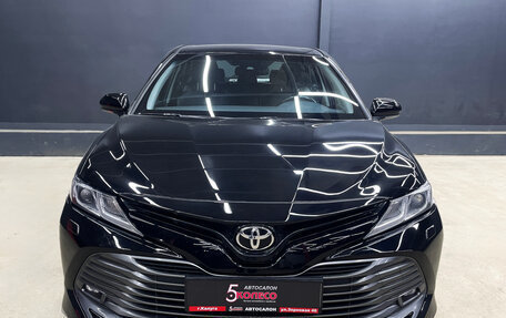 Toyota Camry, 2019 год, 2 590 000 рублей, 4 фотография