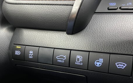 Toyota Camry, 2019 год, 2 590 000 рублей, 15 фотография