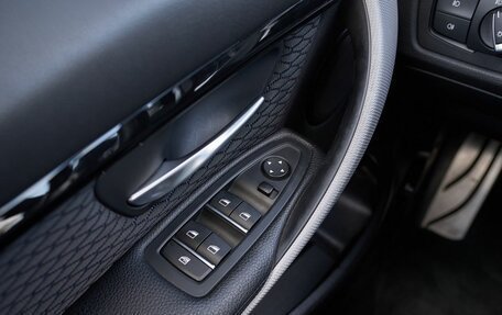 BMW 3 серия, 2017 год, 2 648 000 рублей, 11 фотография