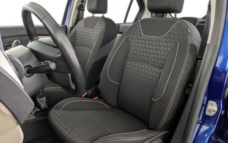Renault Logan II, 2014 год, 800 000 рублей, 4 фотография