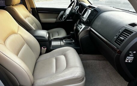 Toyota Land Cruiser 200, 2008 год, 3 200 000 рублей, 28 фотография