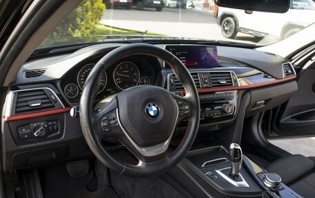 BMW 3 серия, 2019 год, 2 320 000 рублей, 19 фотография