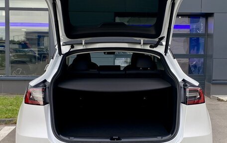 Tesla Model Y I, 2023 год, 5 049 000 рублей, 10 фотография