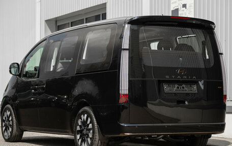 Hyundai Staria, 2024 год, 9 100 000 рублей, 2 фотография