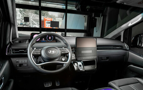Hyundai Staria, 2024 год, 9 100 000 рублей, 6 фотография
