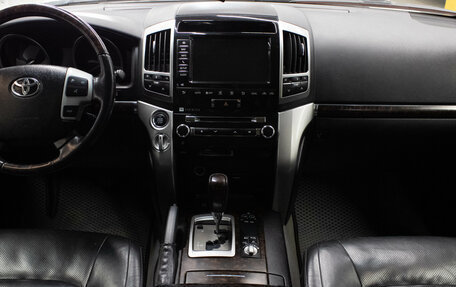 Toyota Land Cruiser 200, 2014 год, 4 219 000 рублей, 10 фотография