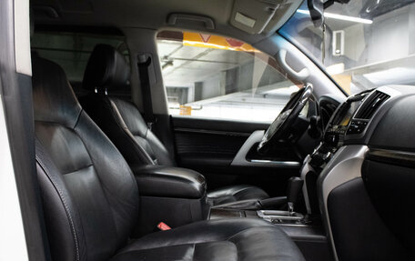 Toyota Land Cruiser 200, 2014 год, 4 219 000 рублей, 12 фотография