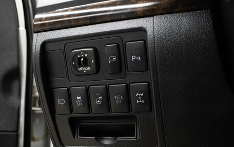 Toyota Land Cruiser 200, 2014 год, 4 219 000 рублей, 17 фотография
