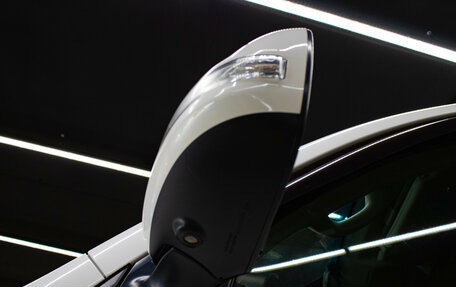 Toyota Land Cruiser 200, 2014 год, 4 219 000 рублей, 34 фотография
