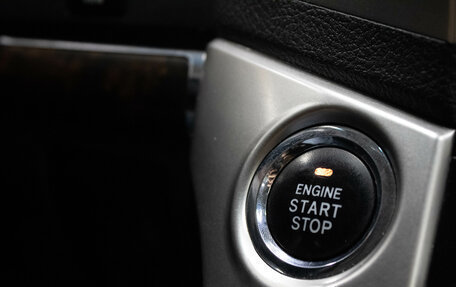 Toyota Land Cruiser 200, 2014 год, 4 219 000 рублей, 26 фотография