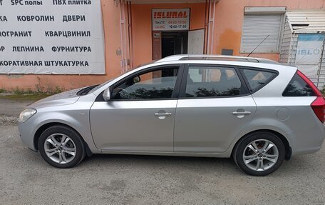 KIA cee'd I рестайлинг, 2009 год, 700 000 рублей, 3 фотография