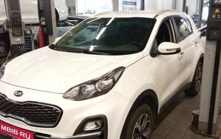 KIA Sportage IV рестайлинг, 2020 год, 1 990 000 рублей, 1 фотография