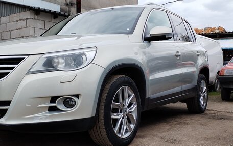 Volkswagen Tiguan I, 2010 год, 820 000 рублей, 3 фотография