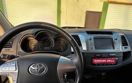 Toyota Hilux VII, 2014 год, 2 100 000 рублей, 11 фотография