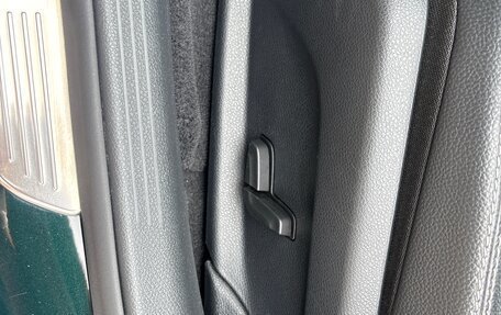 Mercedes-Benz C-Класс, 2018 год, 2 800 000 рублей, 27 фотография