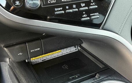 Toyota Camry, 2021 год, 3 333 333 рублей, 23 фотография