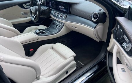Mercedes-Benz E-Класс, 2019 год, 4 057 000 рублей, 16 фотография