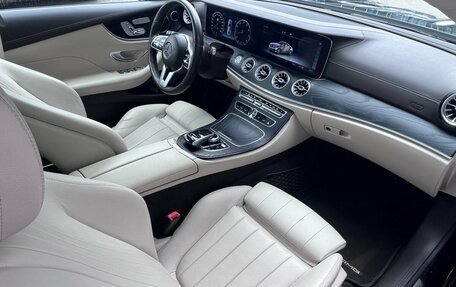 Mercedes-Benz E-Класс, 2019 год, 4 057 000 рублей, 17 фотография