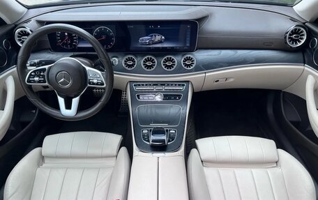 Mercedes-Benz E-Класс, 2019 год, 4 057 000 рублей, 18 фотография