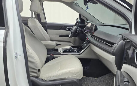 KIA Carnival, 2022 год, 3 730 000 рублей, 10 фотография