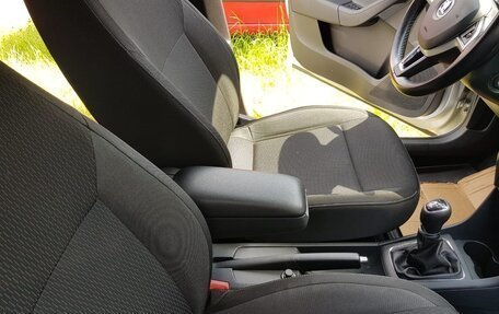 Skoda Rapid I, 2016 год, 980 000 рублей, 8 фотография