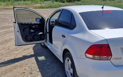 Volkswagen Polo VI (EU Market), 2013 год, 630 000 рублей, 1 фотография