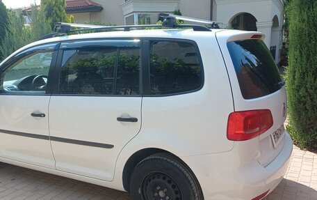 Volkswagen Touran III, 2014 год, 830 000 рублей, 7 фотография