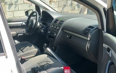 Volkswagen Touran III, 2014 год, 830 000 рублей, 4 фотография