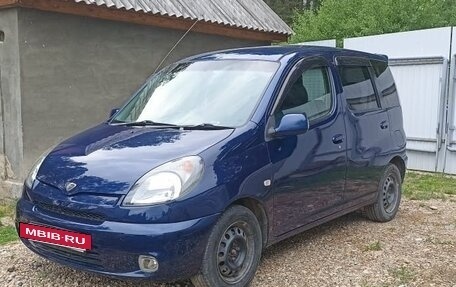 Toyota FunCargo, 2001 год, 400 000 рублей, 2 фотография