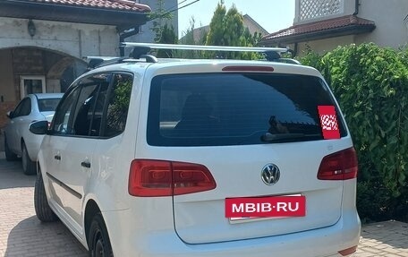 Volkswagen Touran III, 2014 год, 830 000 рублей, 6 фотография