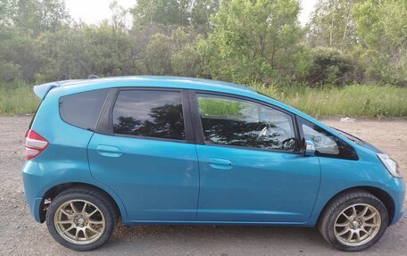 Honda Fit III, 2009 год, 600 000 рублей, 4 фотография