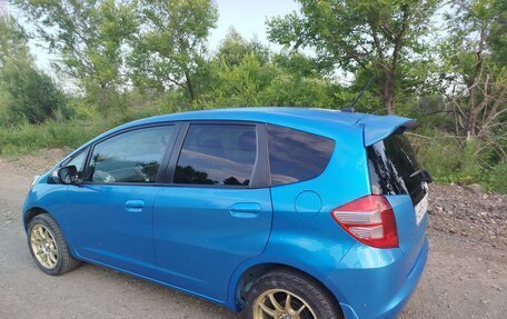 Honda Fit III, 2009 год, 600 000 рублей, 3 фотография