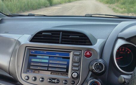 Honda Fit III, 2009 год, 600 000 рублей, 7 фотография