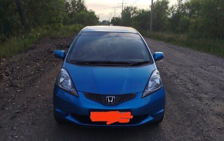 Honda Fit III, 2009 год, 600 000 рублей, 6 фотография