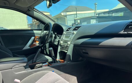 Toyota Camry, 2011 год, 1 300 000 рублей, 5 фотография
