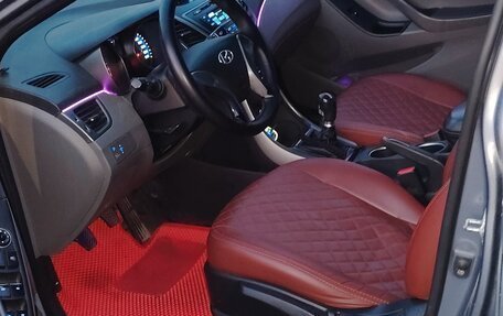 Hyundai Elantra V, 2015 год, 850 000 рублей, 5 фотография