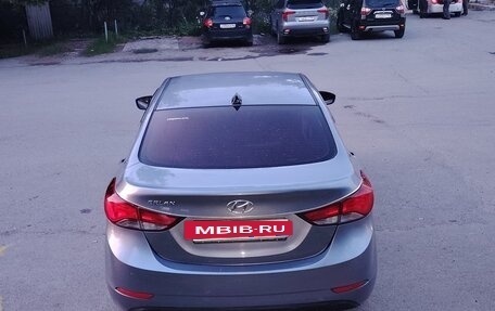 Hyundai Elantra V, 2015 год, 850 000 рублей, 3 фотография