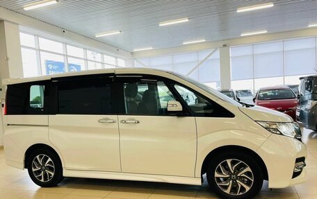 Honda Stepwgn IV, 2016 год, 1 600 000 рублей, 8 фотография