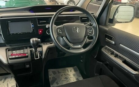 Honda Stepwgn IV, 2016 год, 1 600 000 рублей, 9 фотография