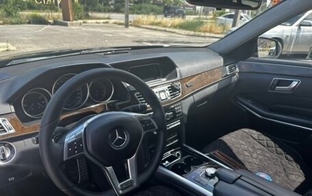 Mercedes-Benz E-Класс, 2014 год, 1 900 000 рублей, 10 фотография