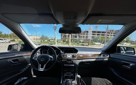 Mercedes-Benz E-Класс, 2014 год, 1 900 000 рублей, 11 фотография