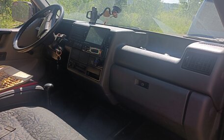 Volkswagen Transporter T4, 1995 год, 560 000 рублей, 9 фотография
